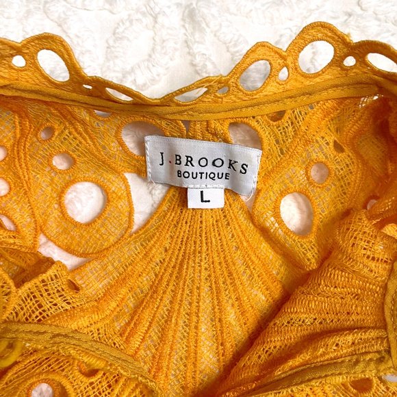 J. Brooks Boutique openwork fan lace jacket - size large - Picture 10 of 10